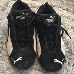 Size 8 pumas